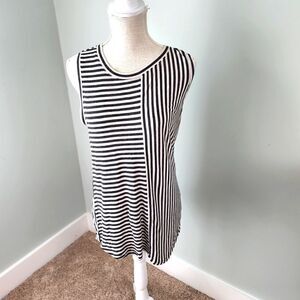 Cabi Women’s London Sleveless Jersey Striped  Shirt Size Medium